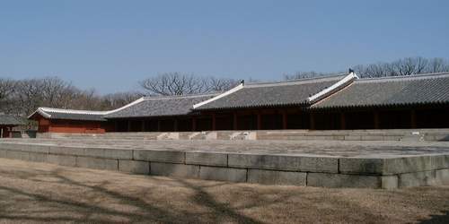  2000�� 1�� 31�� ������ �ܿ� �ѷ�����! 